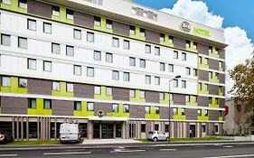 B&B Hotel Paris Meudon Velizy